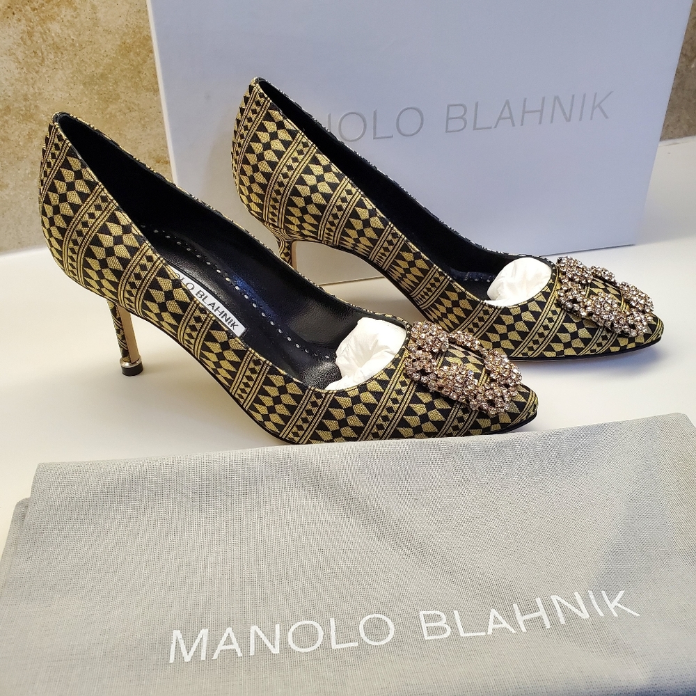 Manolo blahnik hangisi 70mm